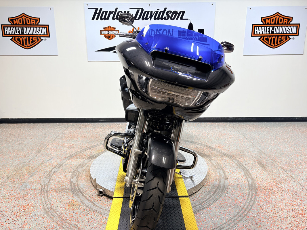 Road Glide®