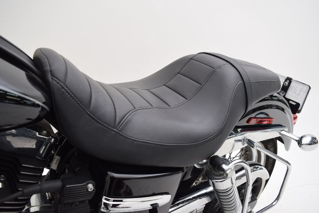 Dyna® Super Glide Custom