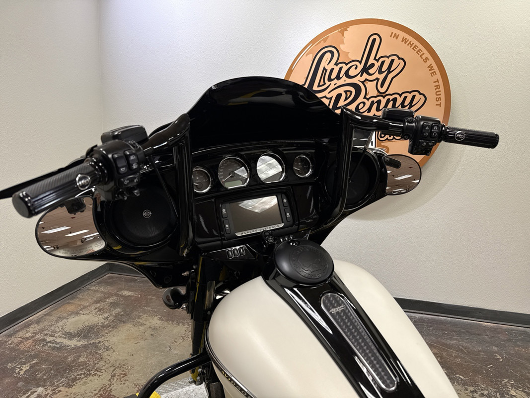 Street Glide® Special