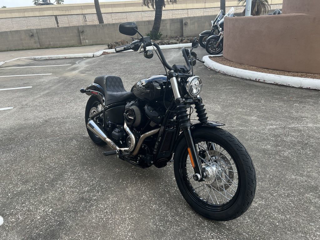 Softail® Street Bob®