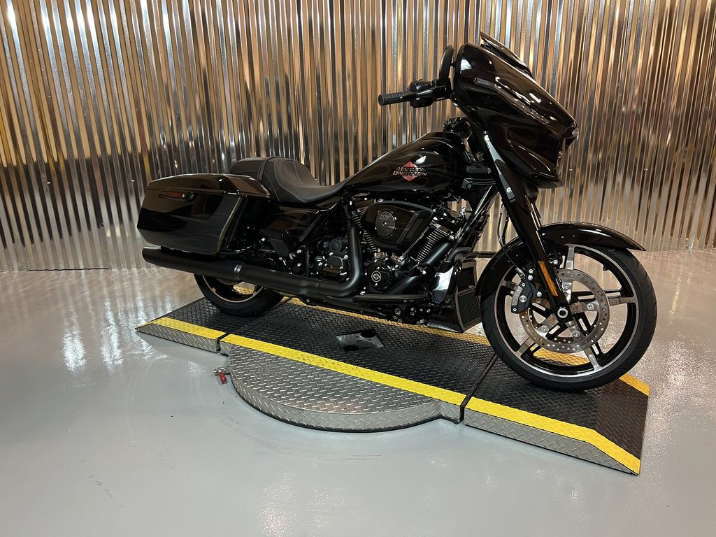 Street Glide®