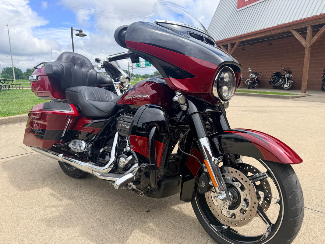 CVO® Street Glide®