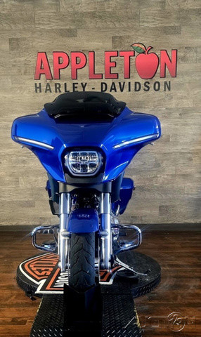 Street Glide®