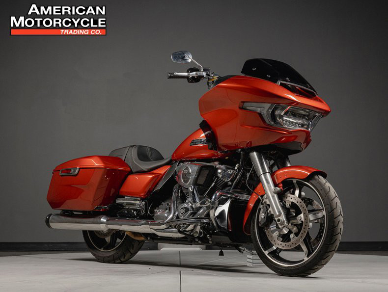 Road Glide®