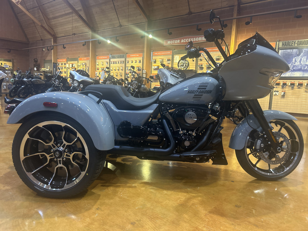 Road Glide® 3