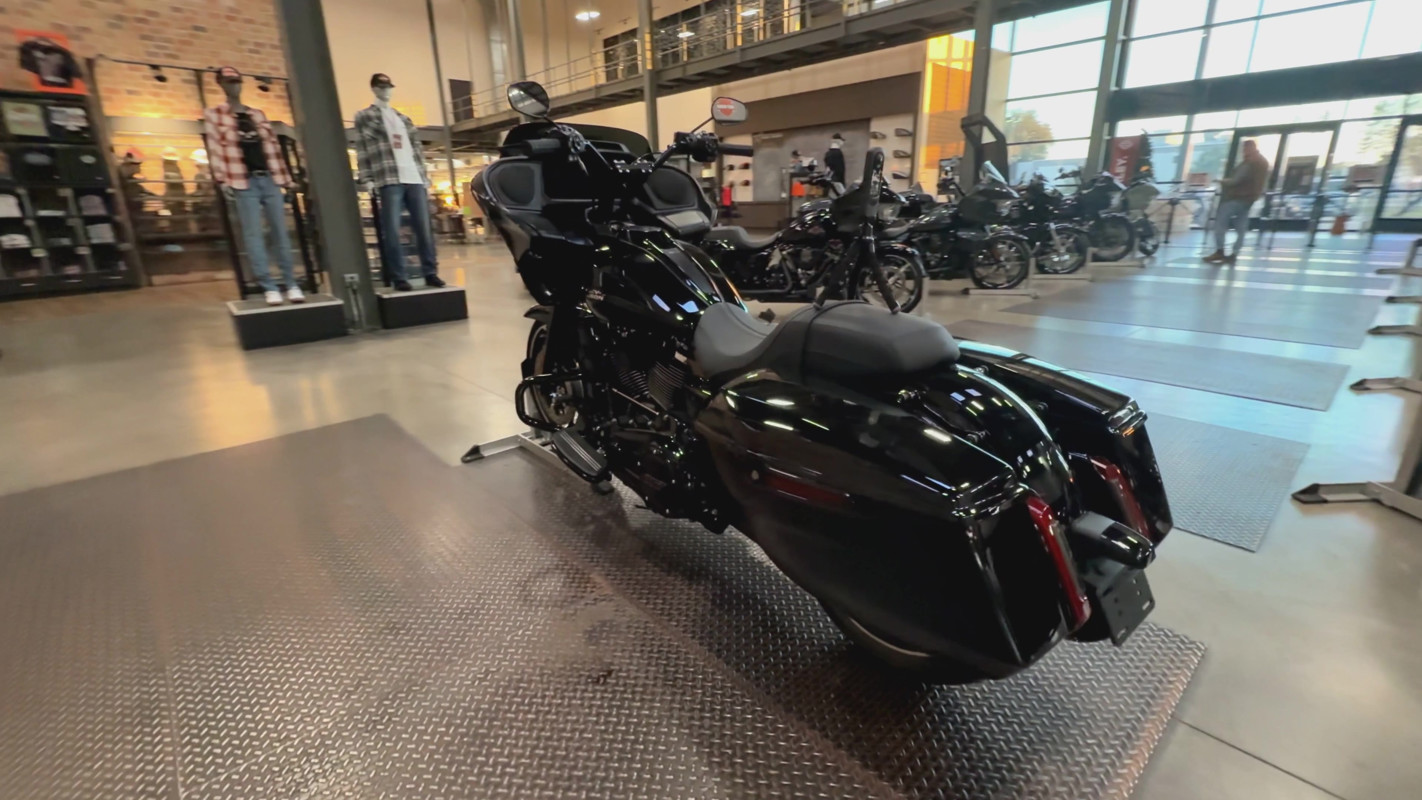 Road Glide®