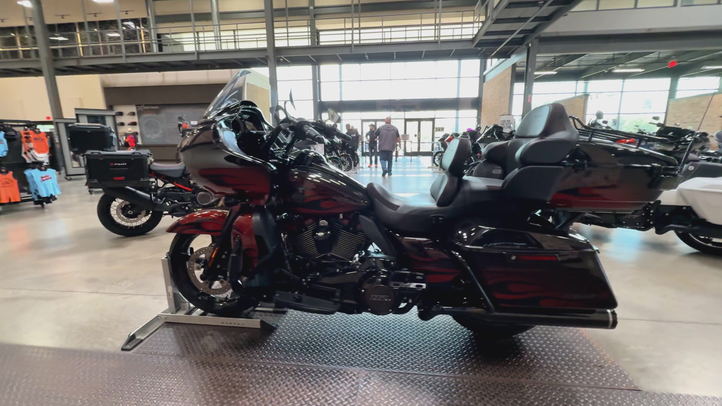 CVO® Road Glide®