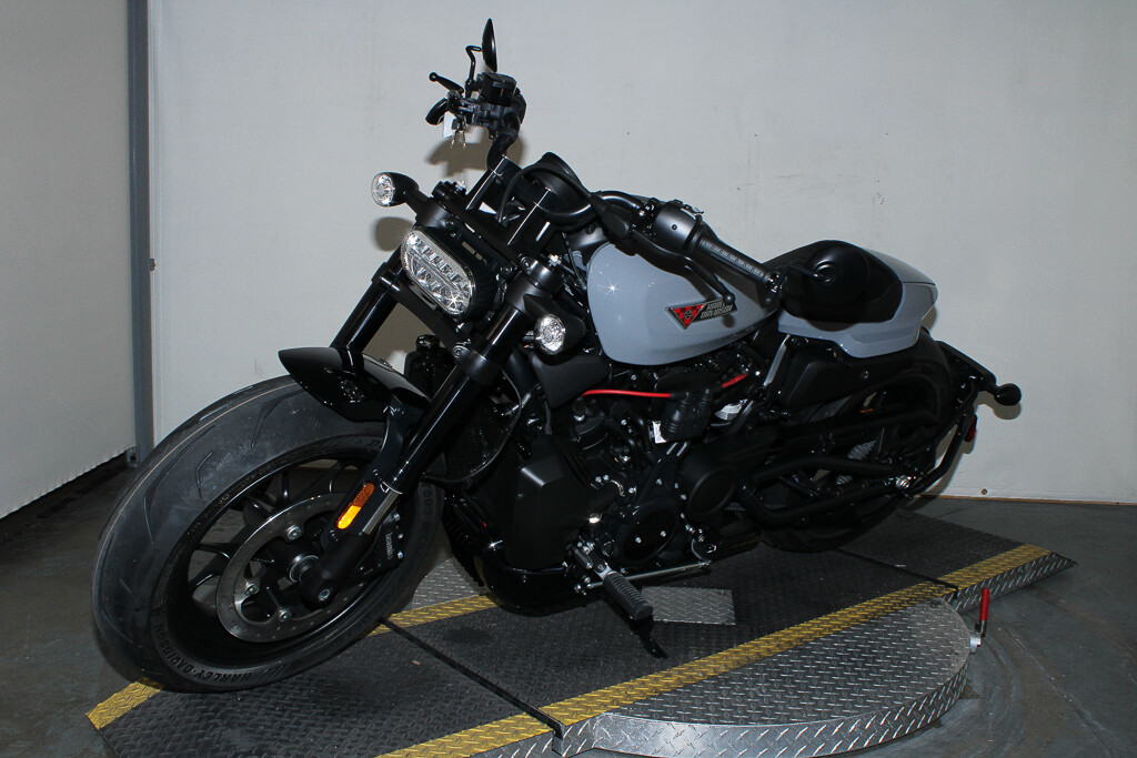Sportster® S
