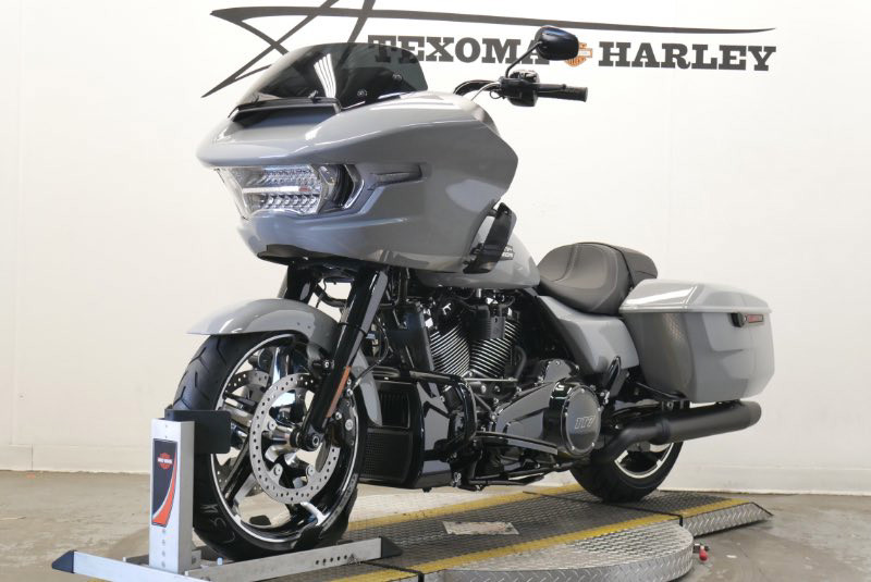 Road Glide®