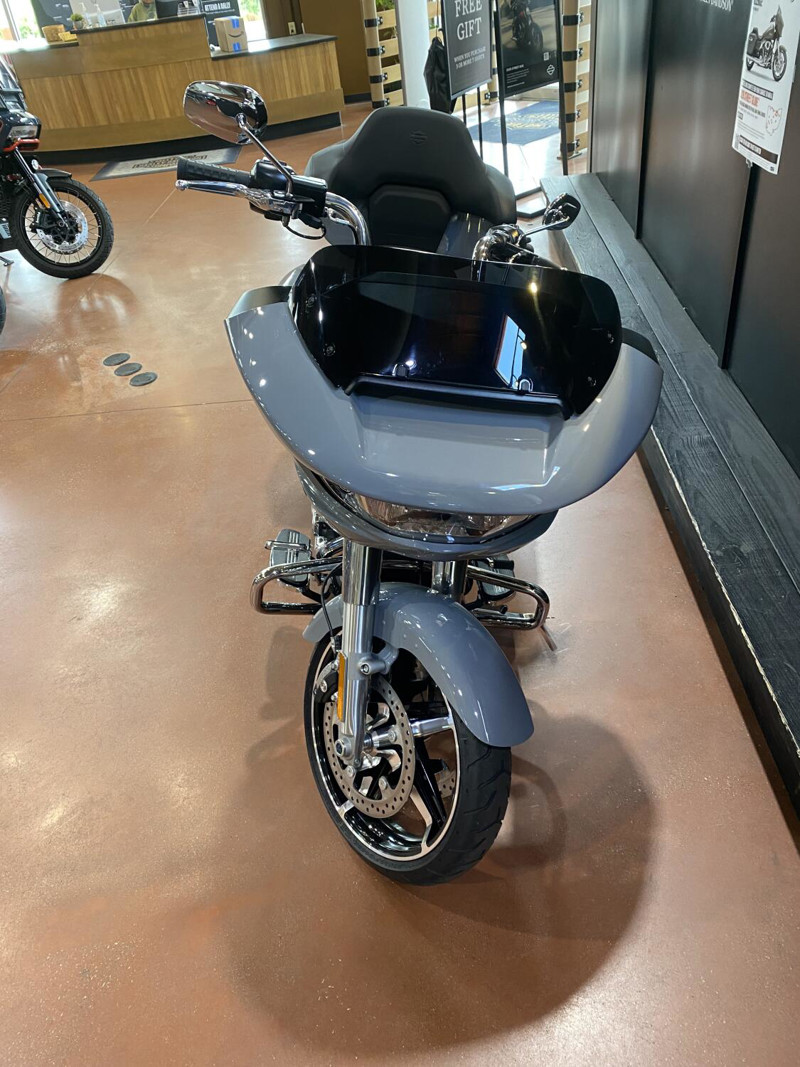 Road Glide®
