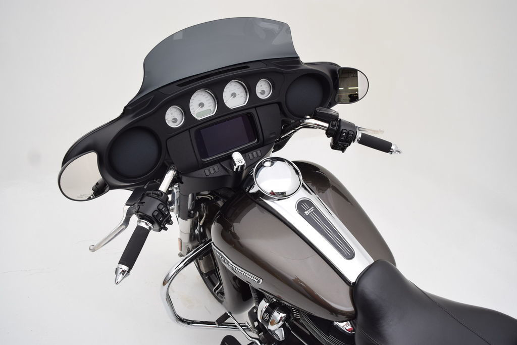 Street Glide®