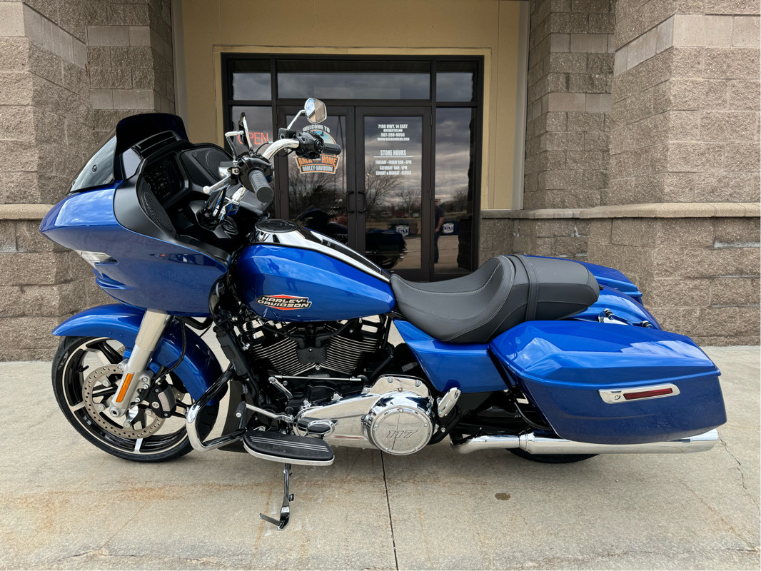 Road Glide®