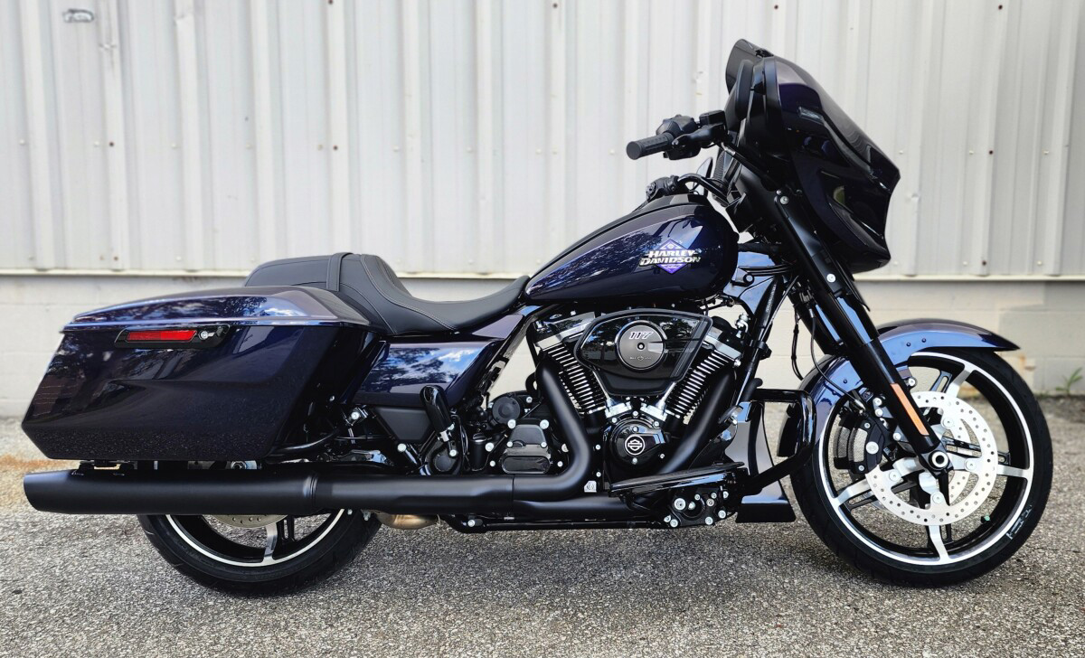 Street Glide®