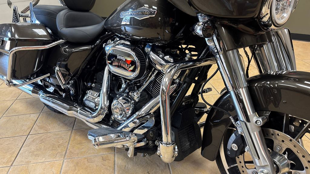 Street Glide®