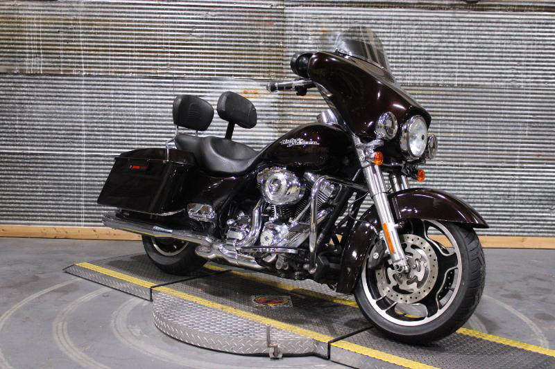 Street Glide®