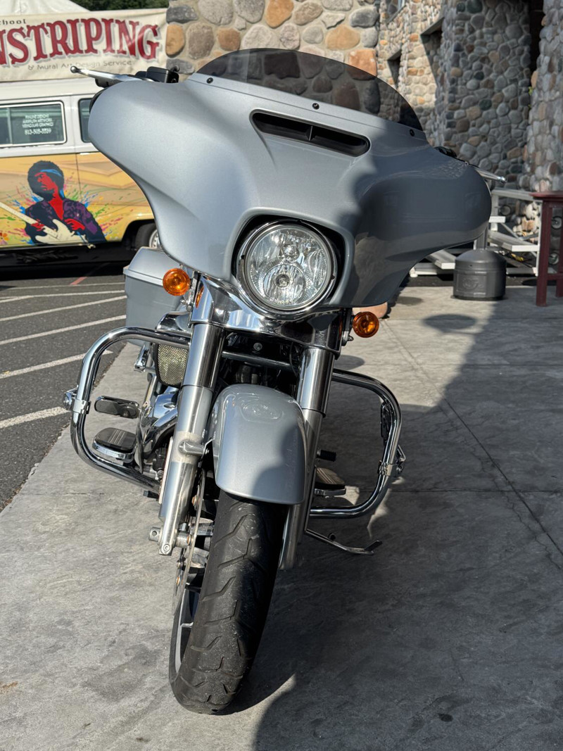 Street Glide®