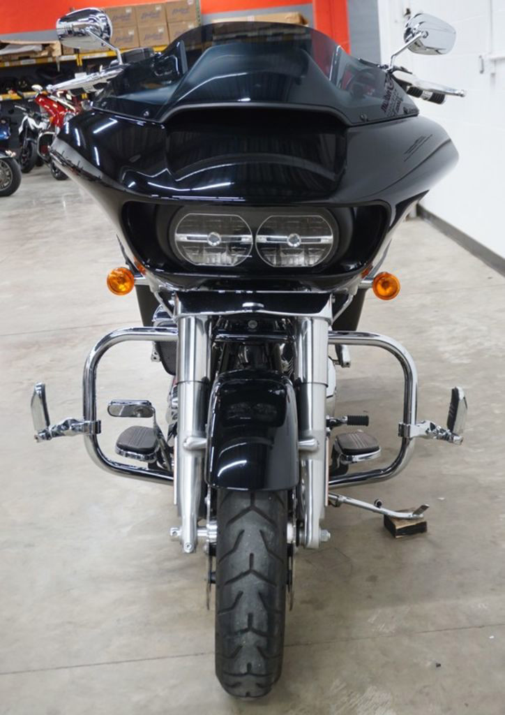Road Glide®