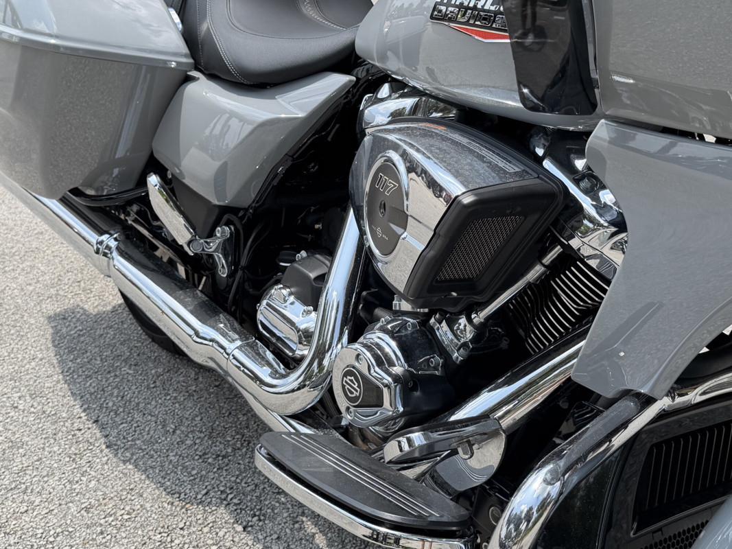 Road Glide®
