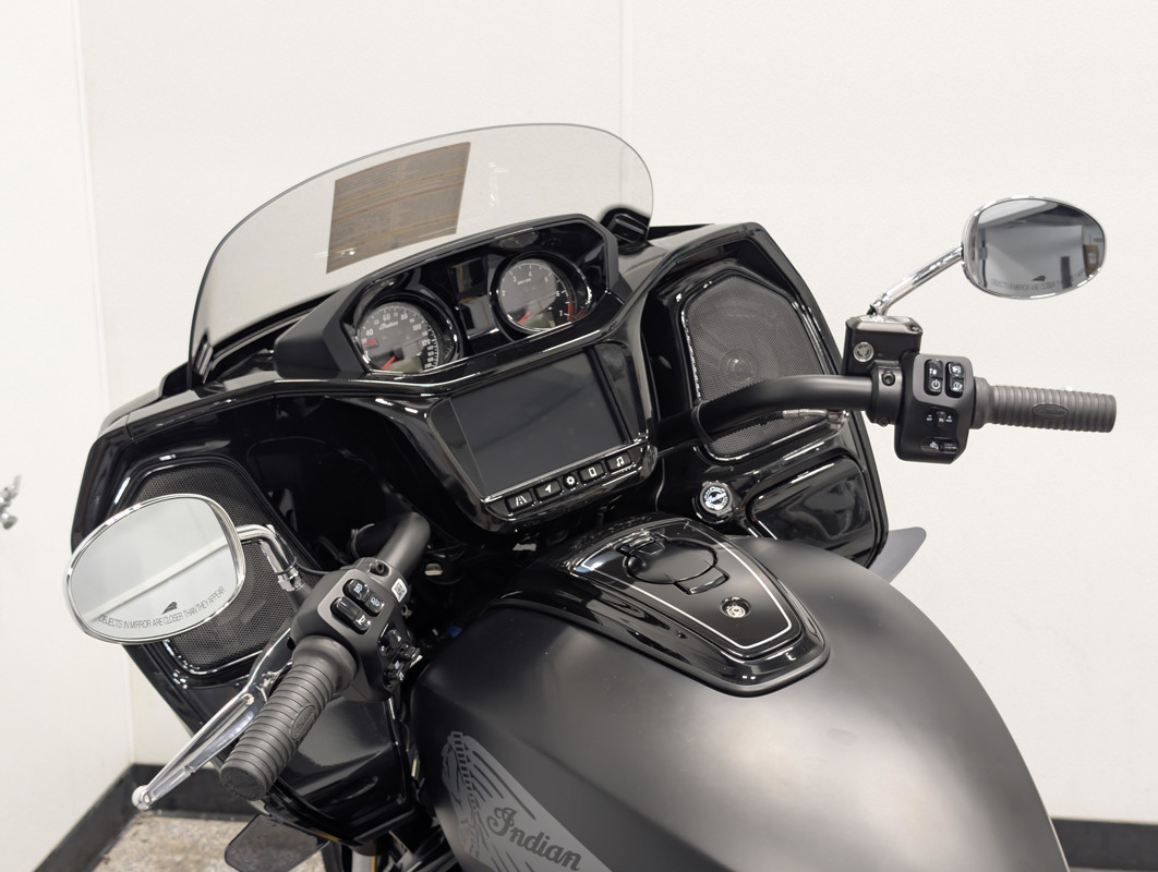 Challenger Dark Horse