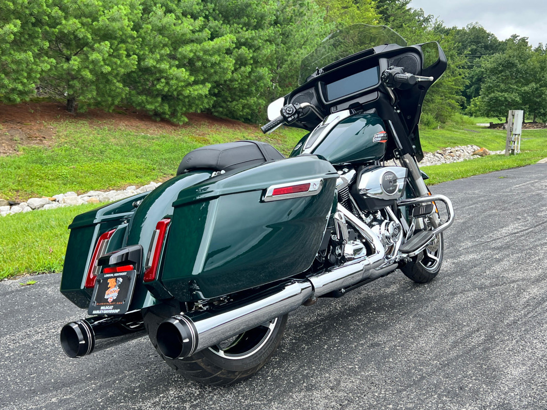 Street Glide®