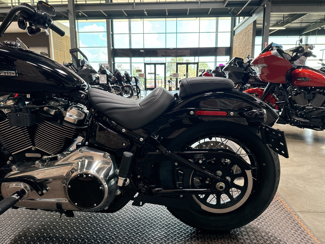 Street Bob®