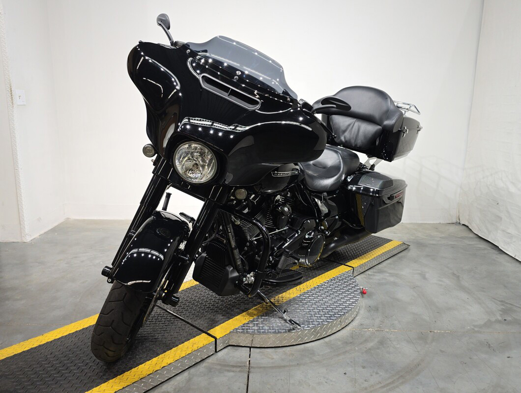 Street Glide® Special