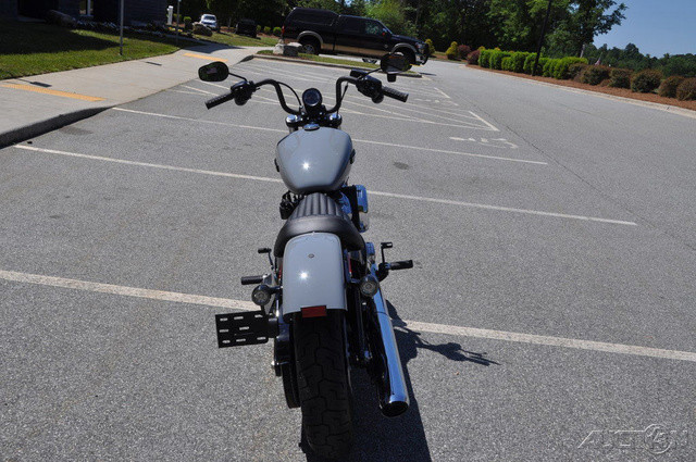 Street Bob®