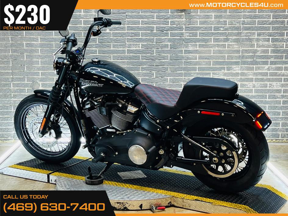 Street Bob®