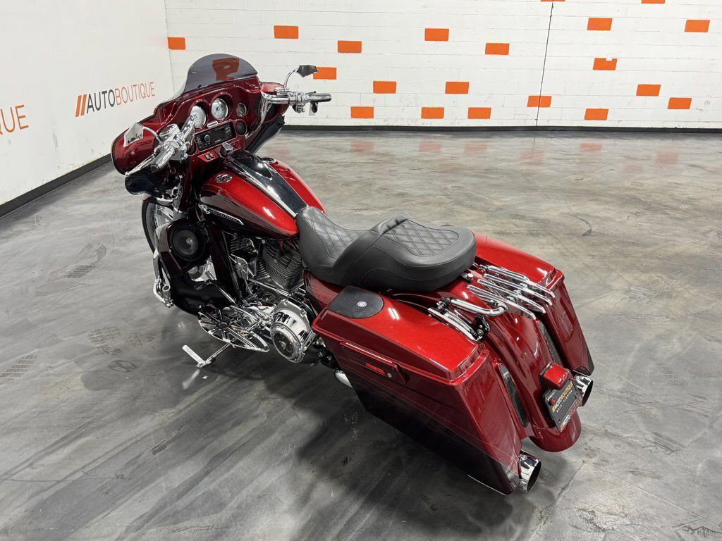 CVO® Street Glide®