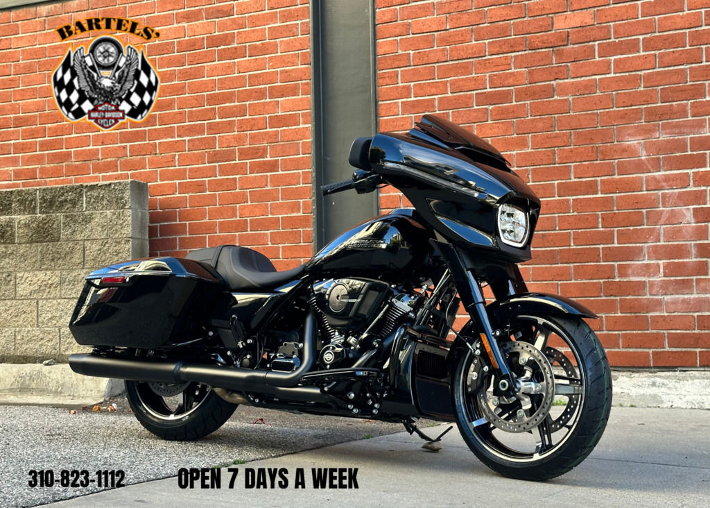 Street Glide®