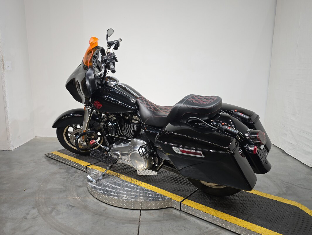 Electra Glide Standard