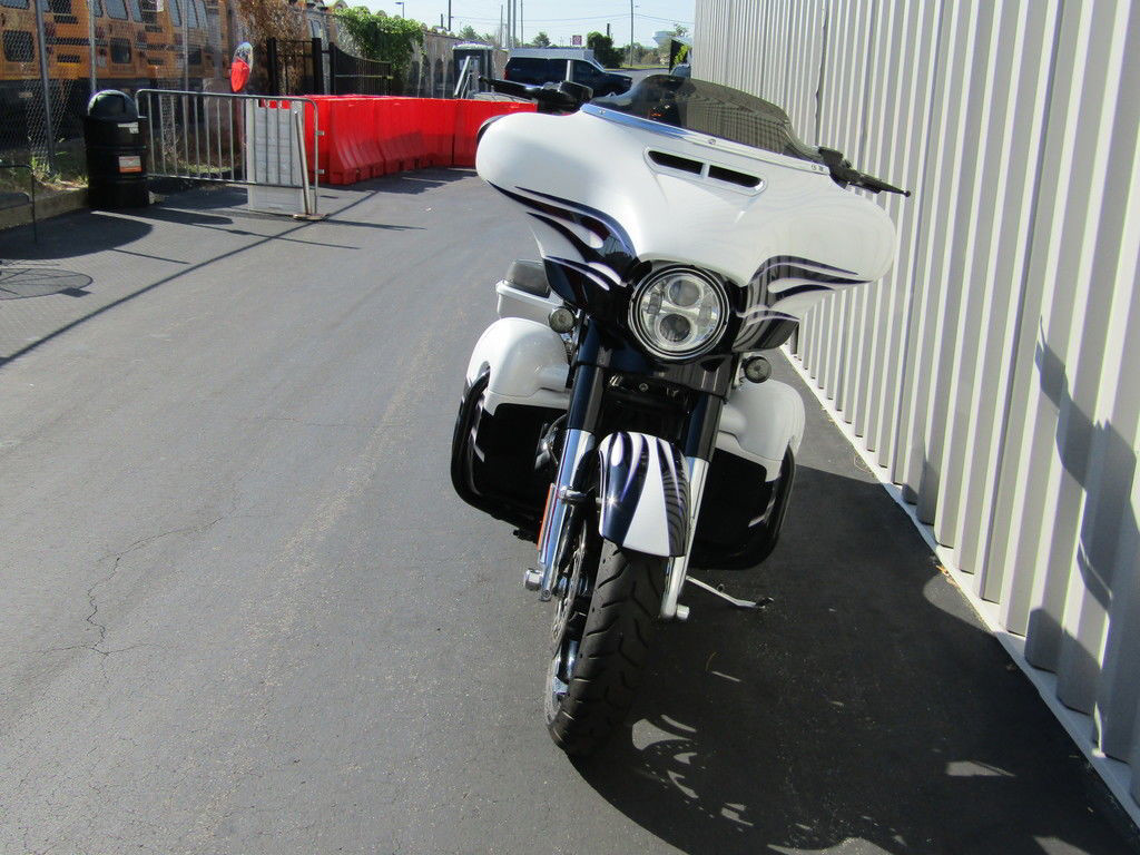CVO® Street Glide®