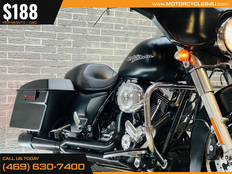 Street Glide®