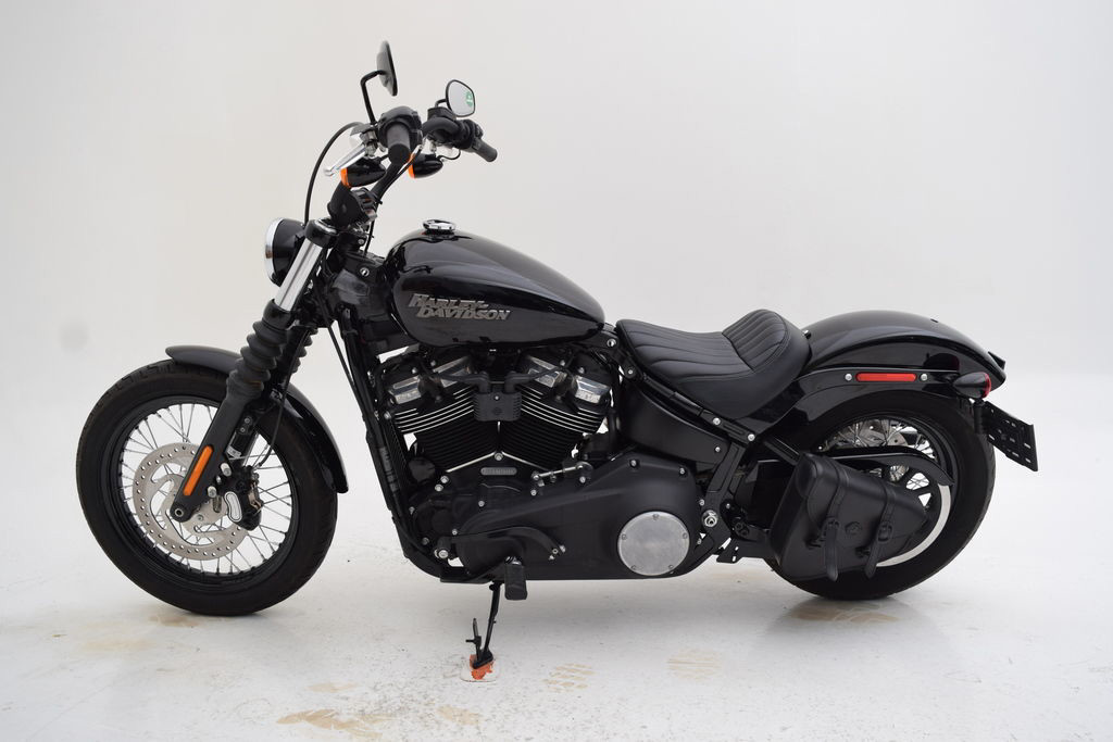 Street Bob®