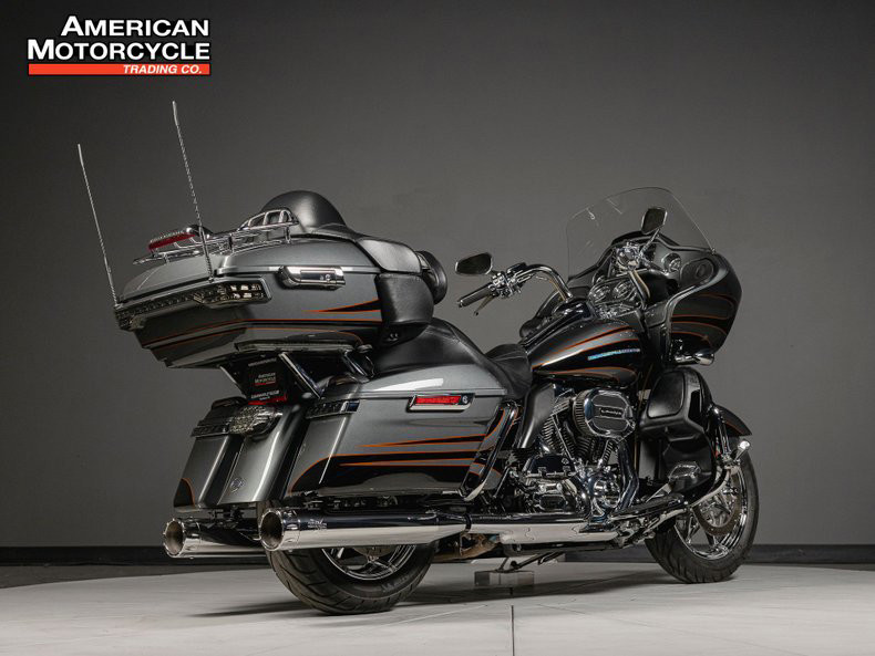 CVO® Road Glide® Ultra