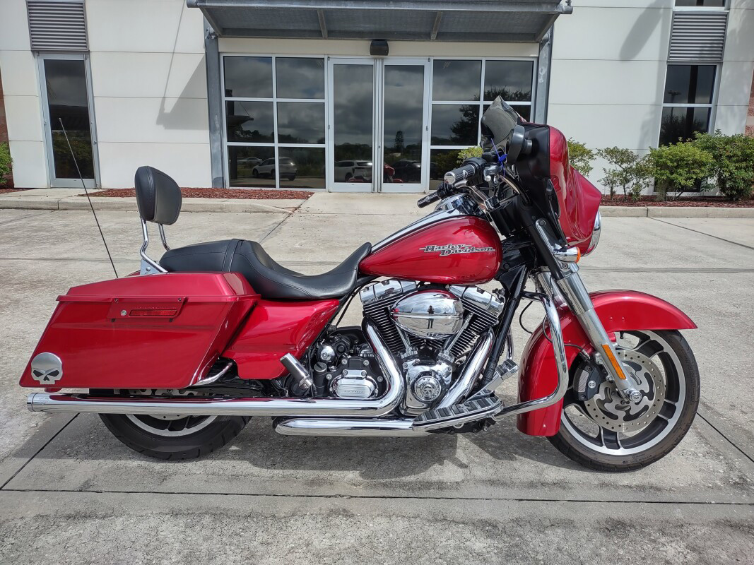 Street Glide®