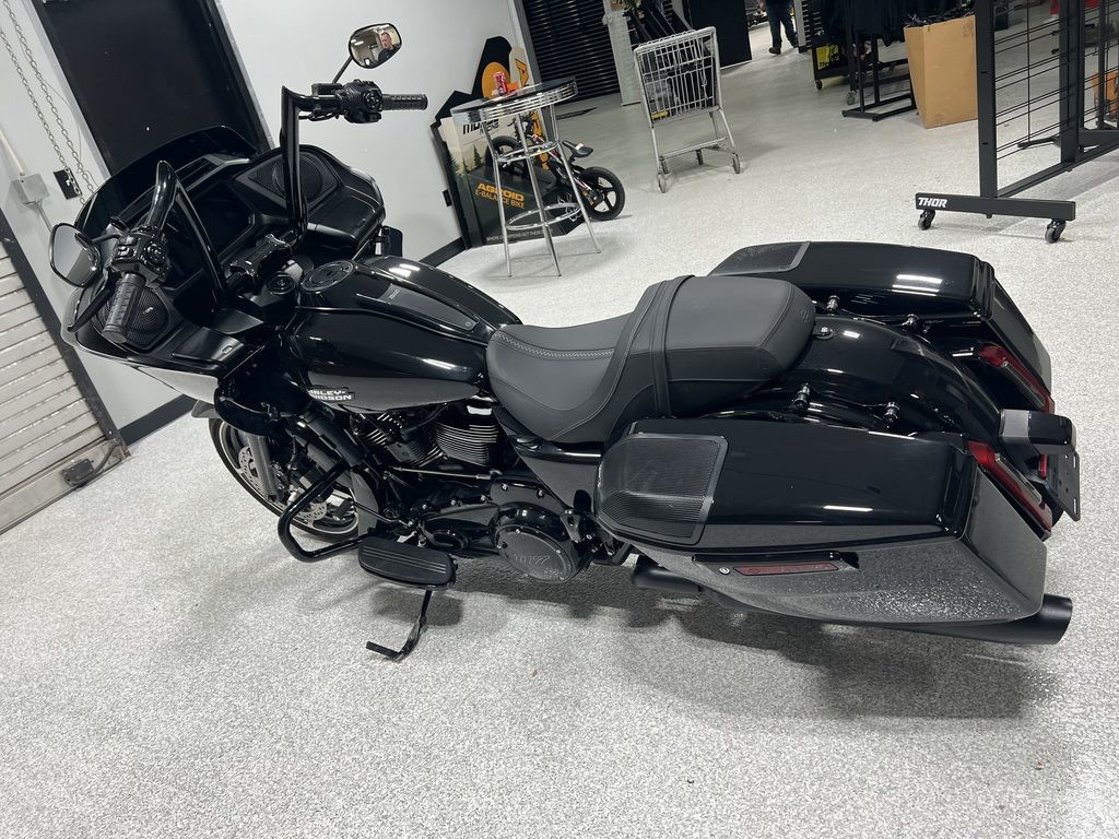 Road Glide®