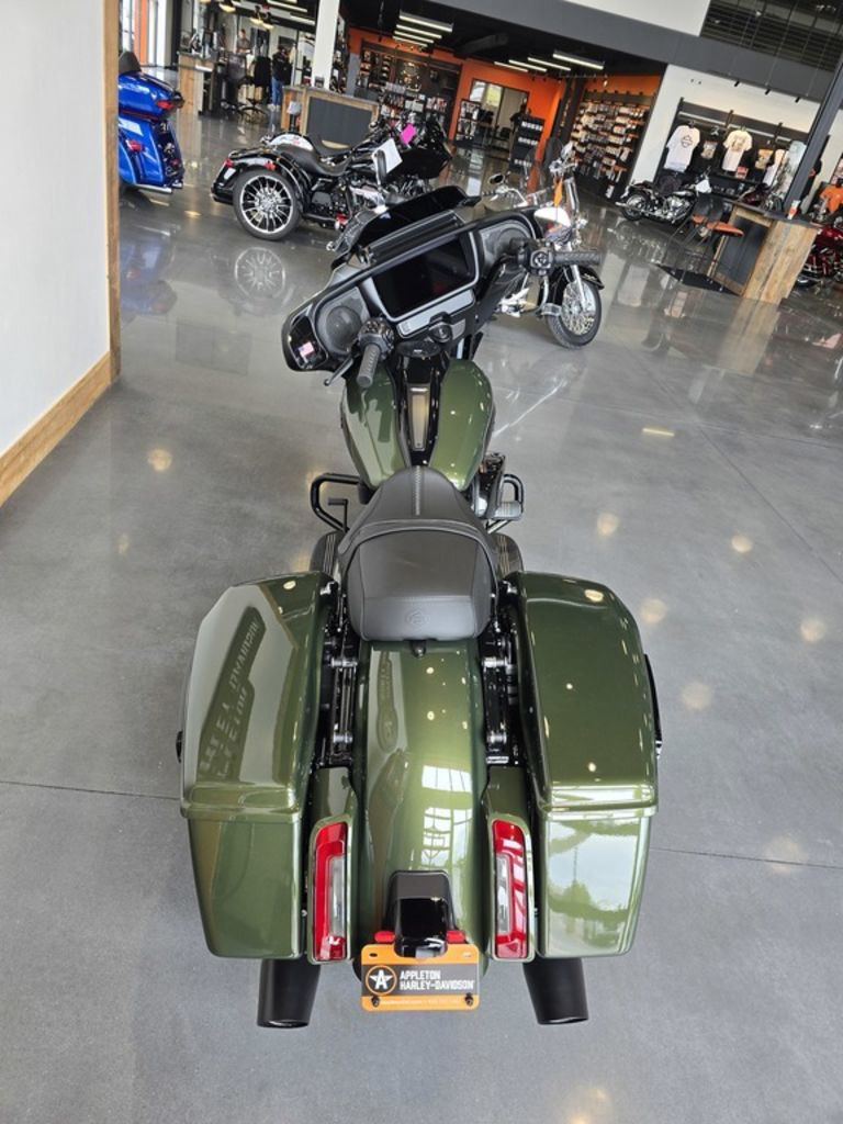 Street Glide®
