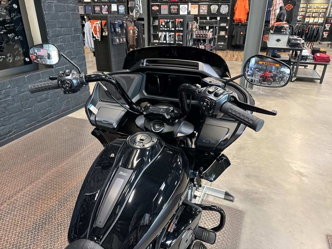 Road Glide®