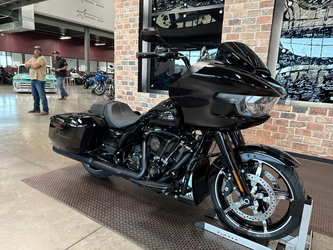 Road Glide®