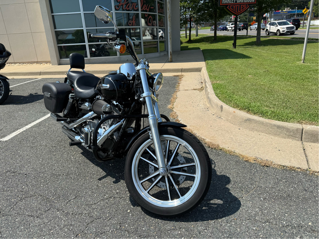 Dyna® Super Glide® Custom