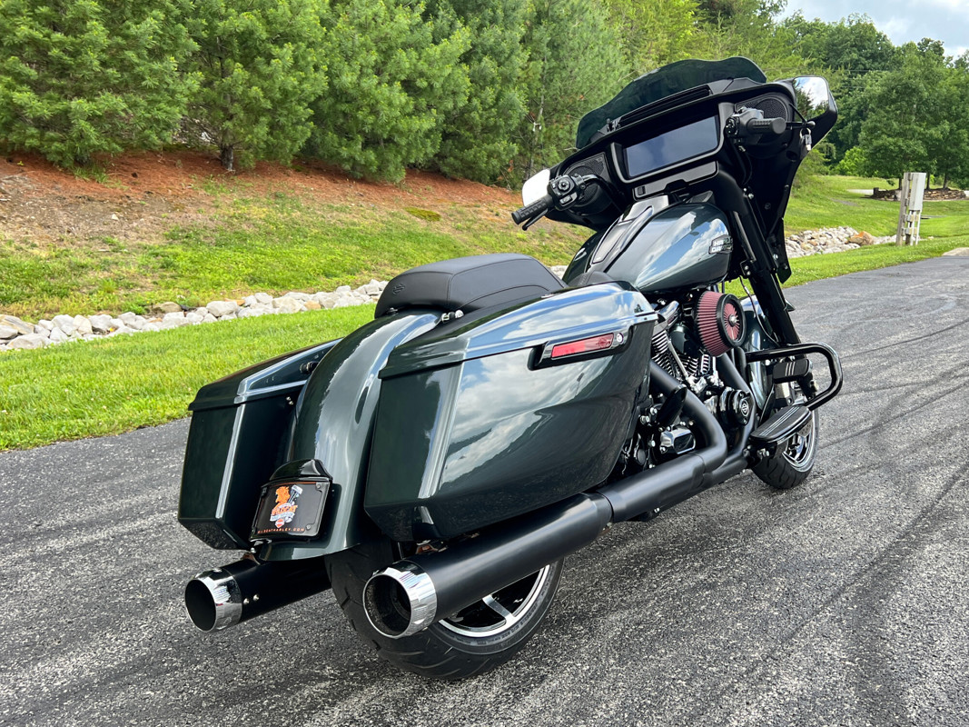 Street Glide®
