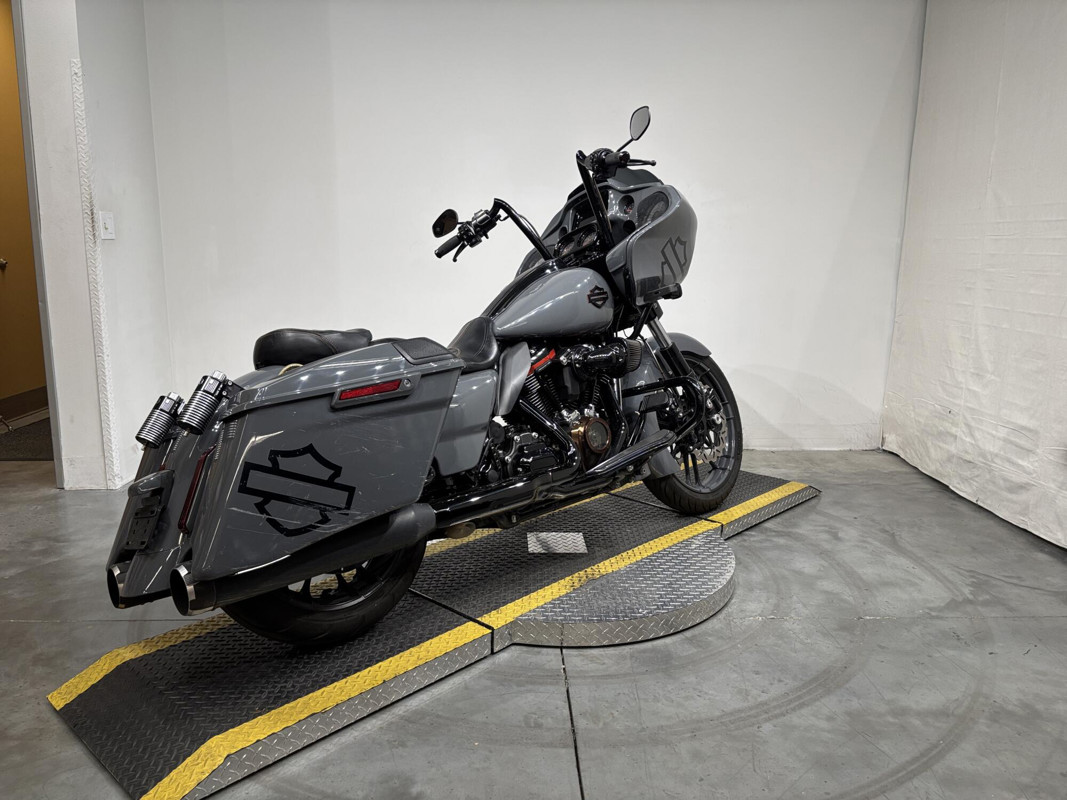 CVO® Road Glide®