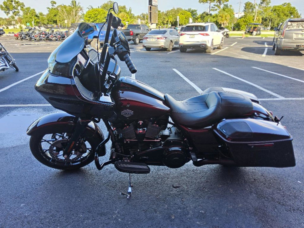 Road Glide® Special