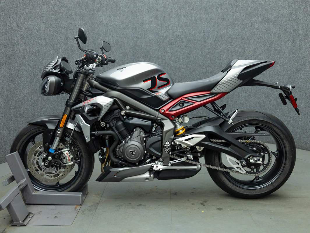 Street Triple RS