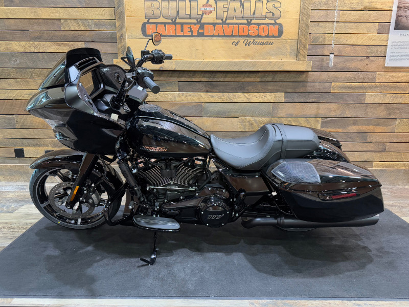 Road Glide®