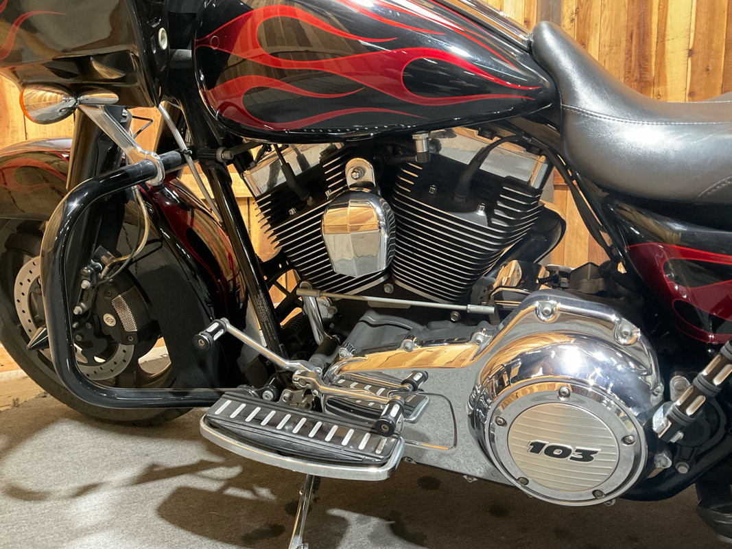 Road Glide® Custom