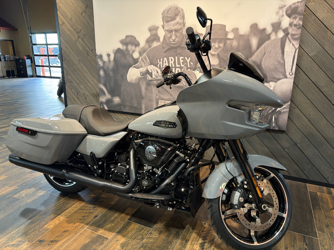 Road Glide®