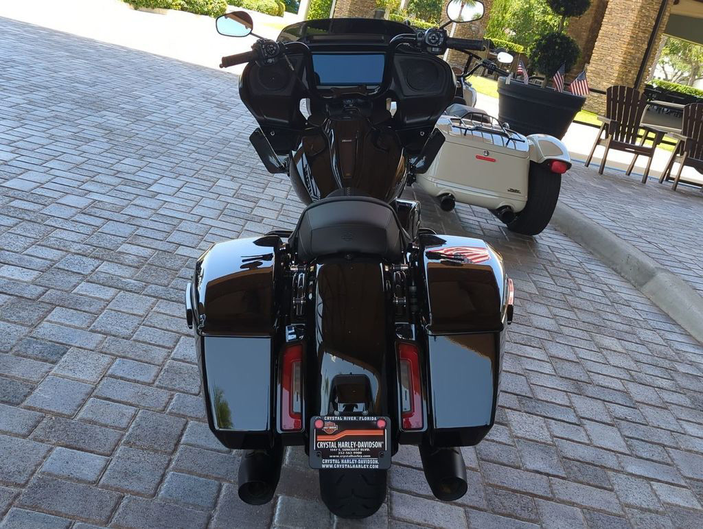 Road Glide®