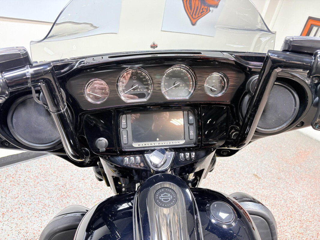 CVO® Street Glide®